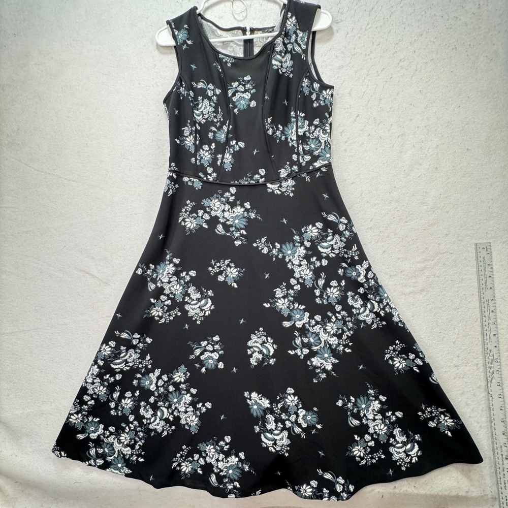 New $120 Ann Taylor Fit & Flare Dress Women 6 Black Floral Sleeveless Scuba Knit